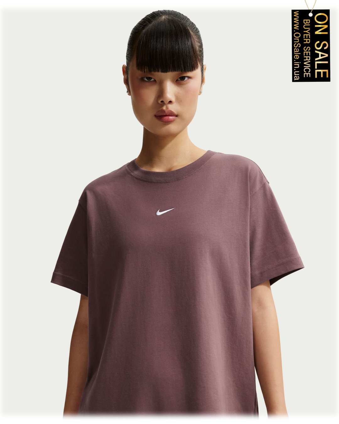 Жіноча футболка Nike